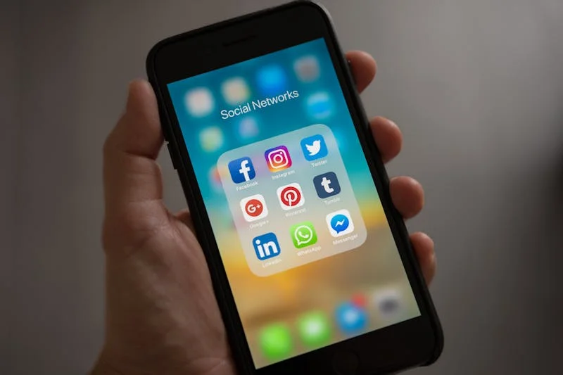 Social media marketing smartphone small business